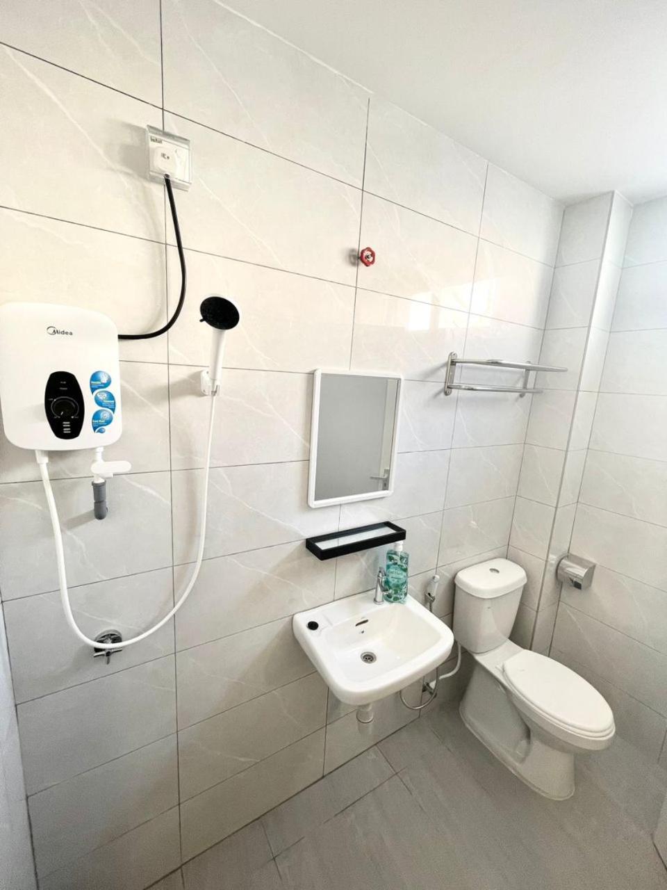 Garden Inns Motel Kangar Kültér fotó