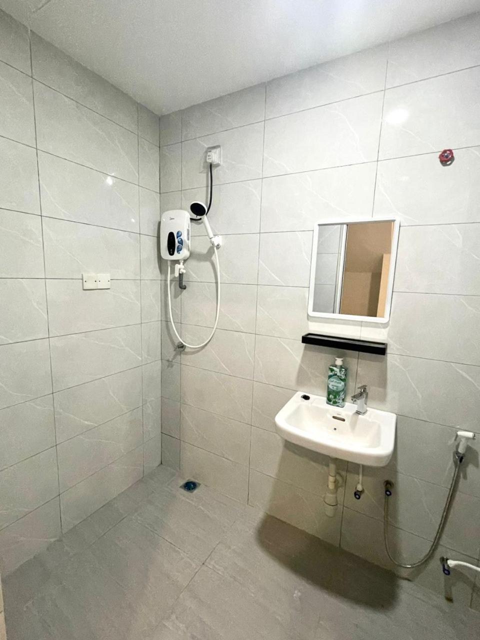 Garden Inns Motel Kangar Kültér fotó